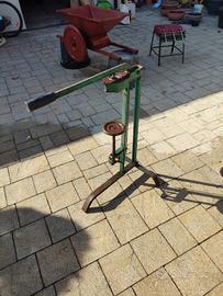 Tappatrice a colonna Vintage MONDIAL  per tappi in