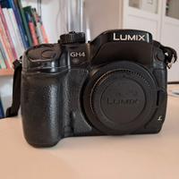 Panasonic Lumix GH4 body + 4 batterie