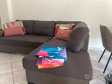 Divano angolare trasformabile in letto