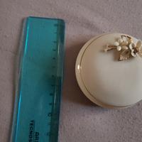 Portagioie Capodimonte in Porcellana con fiori  