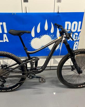 GIANT REIGN M 2022 EX NOLEGGIO
