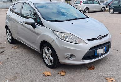 Ford Fiesta Ikon 1.4 TDCi 70CV 5 porte