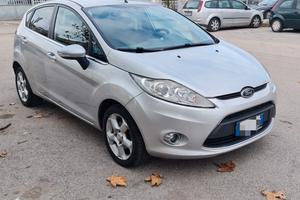 Ford Fiesta Ikon 1.4 TDCi 70CV 5 porte