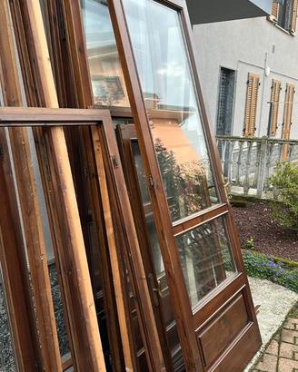 Serramenti in legno usati