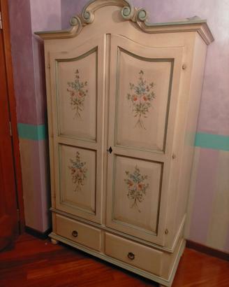 armadio in legno decape'