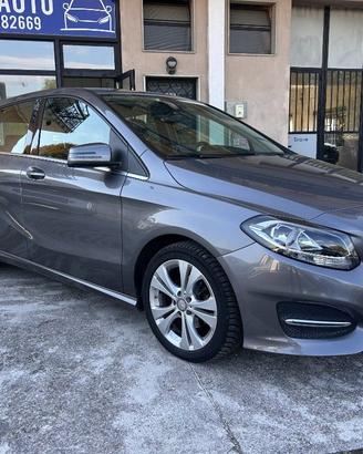 MERCEDES-BENZ B 180 d Sport