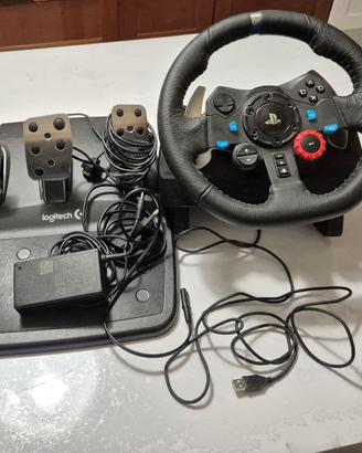 Volante con pedaliera