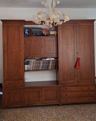 Armadio in legno