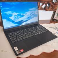 Lenovo V15 15.6" Ryzen 5500U 16 RAM 512 SSD