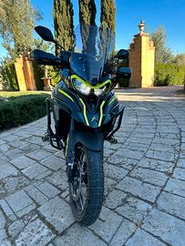Benelli trk 702x