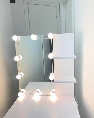 Tavolo da trucco