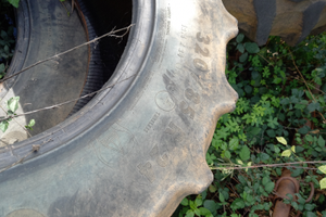 Gomme trattore 320 85 24