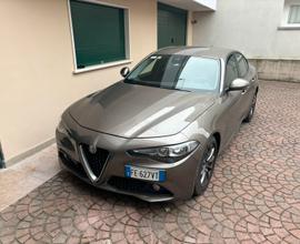 Giulia 150 cv 98000 km