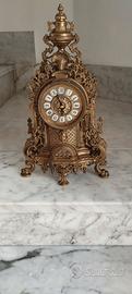 OROLOGIO BRONZO  STILE BAROCCO MECCANISMO A PILA