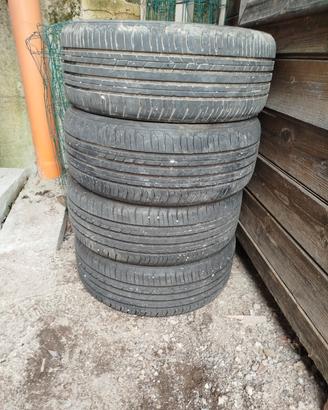 4 gomme estive con cerchi in lega