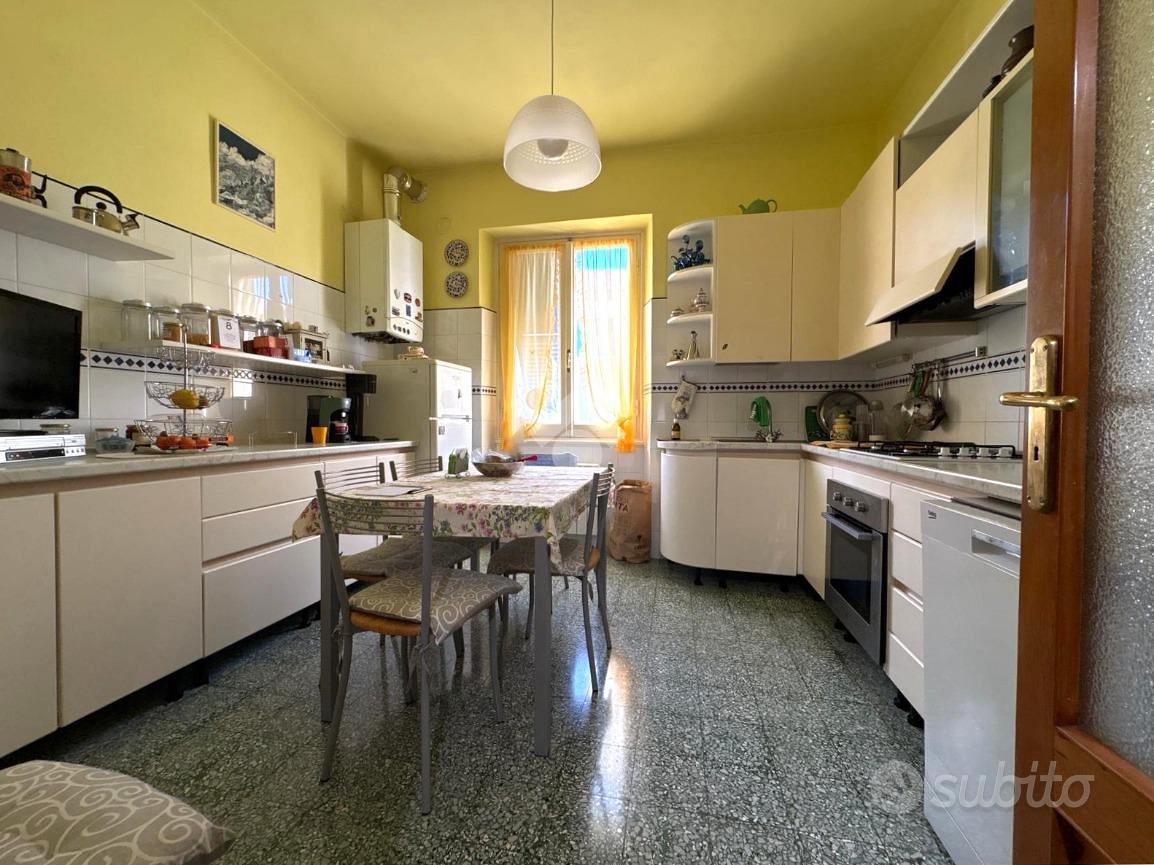 4 LOCALI A CHIAVARI - View 3