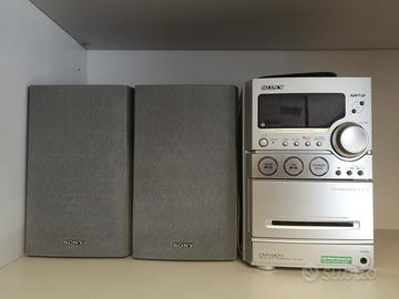 Stereo Sony micro hi-fi CMT-NEZ3
