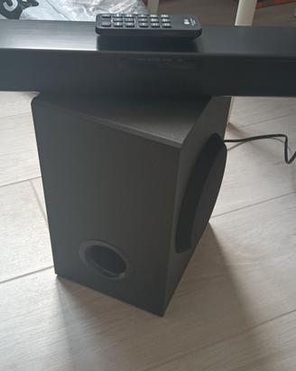 Soundbar LG SQC1 con subwoofer