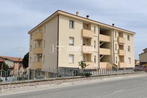 Appartamento con box in palazzina ristrutturata co