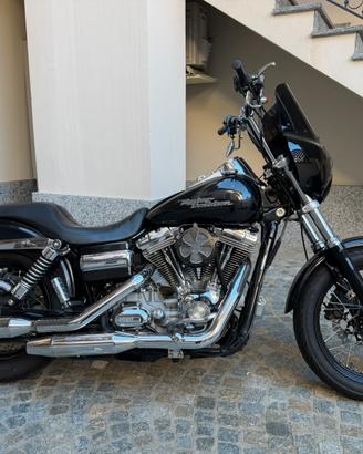 Harley Davidson Dyna  Super Glide custom 2008 FXDC