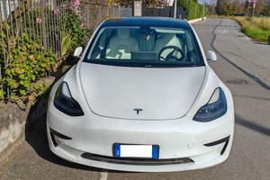 Tesla Model 3 RWD SR+ LFP, quasi perfetta, 86K km