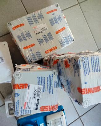 materiale elettrico 