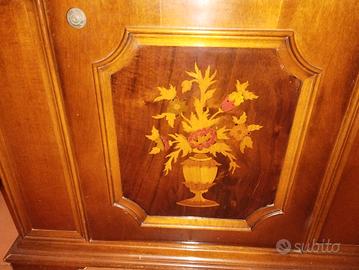 Mobile porta TV in legno massello 