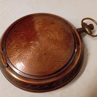 VECCHIO POSACENERE OROLOGIO CIPOLLA BUSSOLA RAME