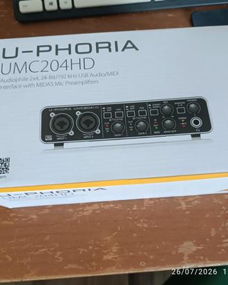 behringer U-PHORIA UMC204HD