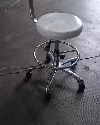 Poltroncina per estetica