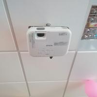 proiettore 3 lcd projector h534b epson + telo