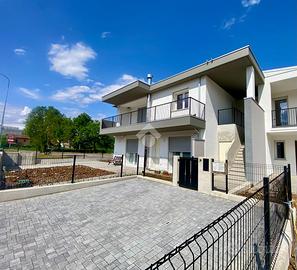 4 LOCALI A ISOLA VICENTINA