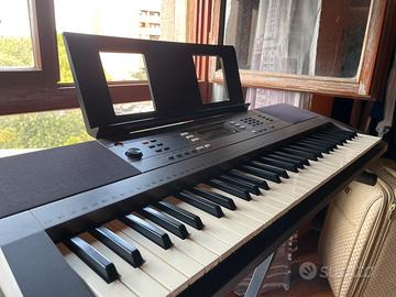 Yamaha PSR-E353 61 tasti + alimentatore + supporto