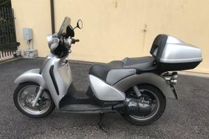 Aprilia Scarabeo 200