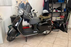 Vespa 300 gts 2024