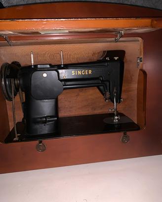 macchina da cucire vintage
