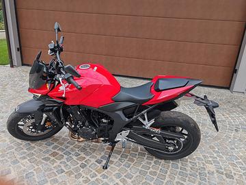 Honda cb hornet 1000 con 125km