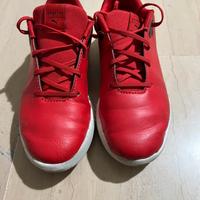 Scarpe rosse Puma Ferrari numero 30