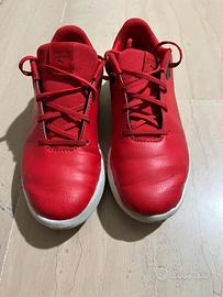 Scarpe rosse Puma Ferrari numero 30