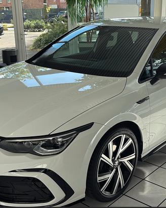 Volkswagen Golf 1.5 eTSI 130 CV DSG R-Line