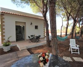 La casa per vacanze a Marzamemi pineta al mare