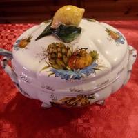 Zuppiera con mestolo in ceramica vintage