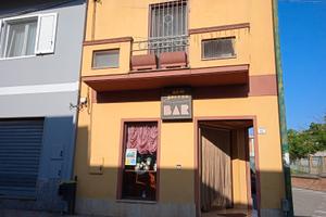 Locale commerciale con attività avviata