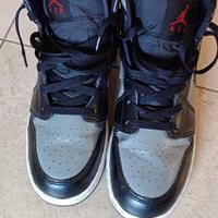 AIR JORDAN 1 MID NOIR GREY 40