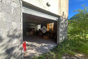 MAGAZZINO A SAN COLOMBANO CERTENOLI