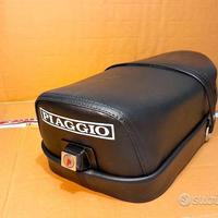 Sella nuova vespa et3 con levetta e logo piaggio e