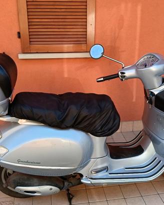 VESPA PIAGGIO GRANTURISMO L- 198CC.