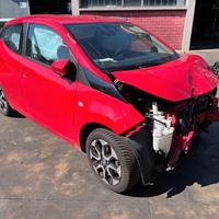 Per ricambi Toyota Aygo anno 2018 benz 53kw