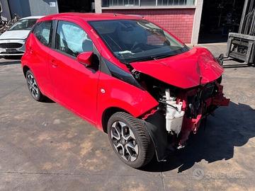 Per ricambi Toyota Aygo anno 2018 benz 53kw