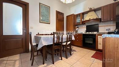 ALPIGNANO- TRA CENTRO E CENTRO STORICO - GRAZIOSO